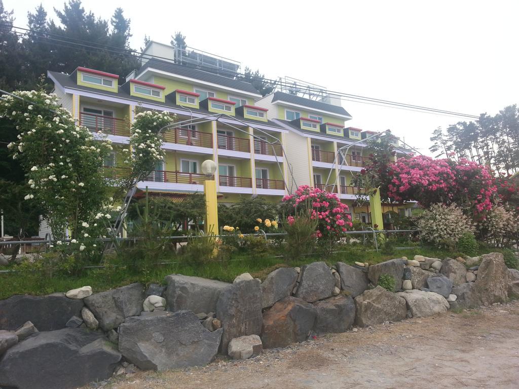 Yongdu Beach Pension Boryeong Exterior photo