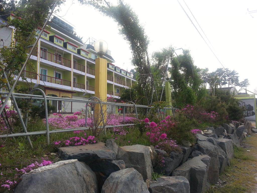 Yongdu Beach Pension Boryeong Exterior photo