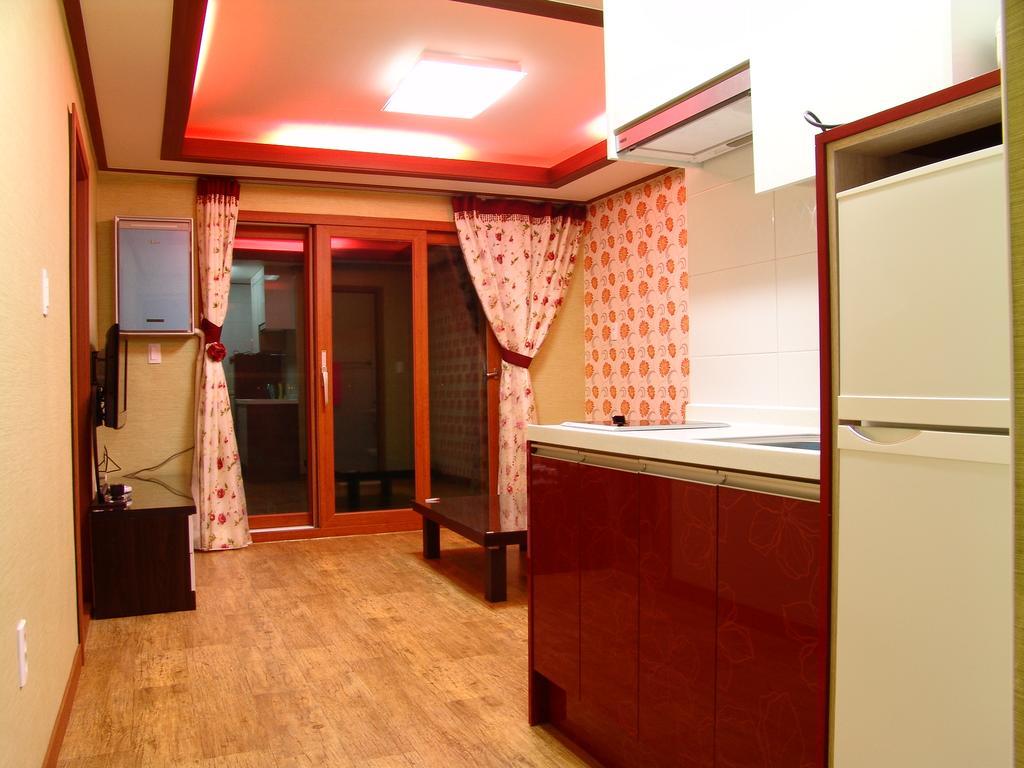 Yongdu Beach Pension Boryeong Exterior photo