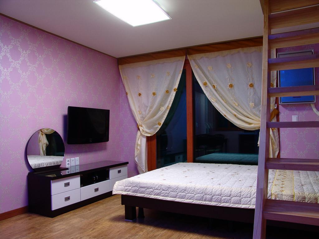 Yongdu Beach Pension Boryeong Exterior photo